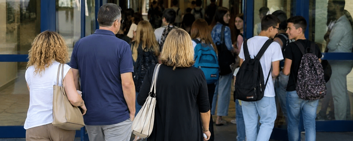 scuola inizio insegnanti studenti
